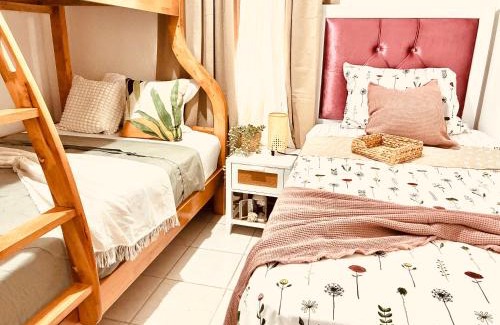 La Vega Province House | La casa del almendro