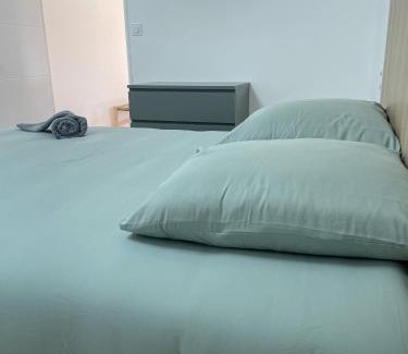 Montbrison Apartment | La Casa