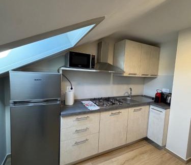 Madonna dell'Olmo Apartment | La casa i due cedri