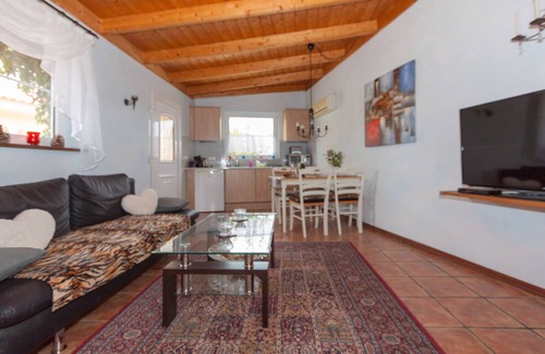 La Camella Cottage | "La Casa" In Tropical Garden In A Rural Setting