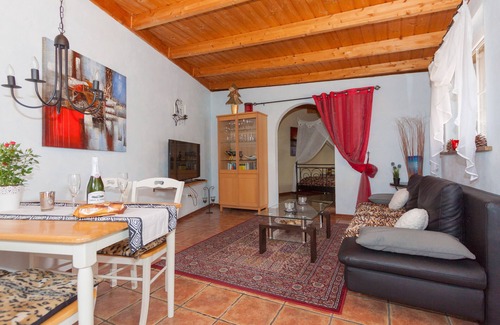La Camella Cottage | "La Casa" In Tropical Garden In A Rural Setting