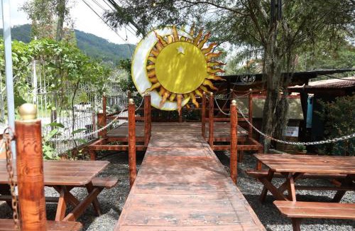 San Juancito House | La casita de Lunaté