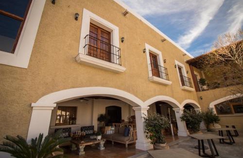 Parras de la Fuente Hotel | La Casona Del Banco Hotel Boutique
