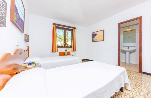 Cala d'Or Hotel | LA CEIBA HAB. ESTANDAR - Cozy hostel near the beach. Free Wifi