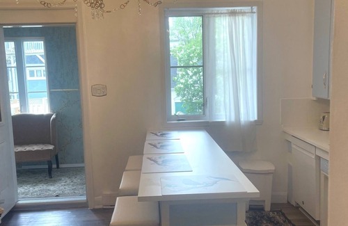 Desjardins Apartment | La Citadelle du Château Ferry Levis-Quebec 2 rooms Ground floor 8 traveller