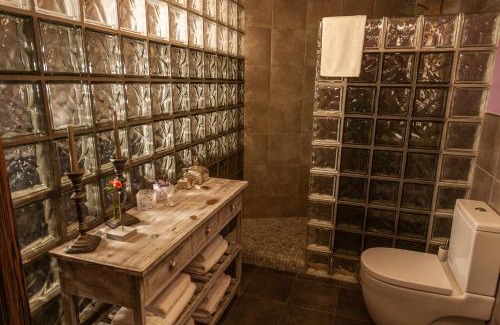 Navalcan House | La Costanilla de los Angeles