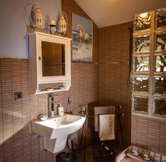 Navalcan House | La Costanilla de los Angeles