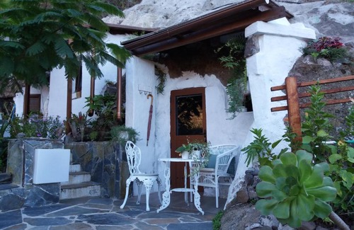 El Risco Bed & Breakfast | La cueva de Ángel B&B