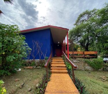 Floresta Velha House | La em casa Noronha
