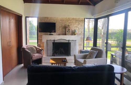 Termas del Dayman House | La Esquina - hermosa casa en Termas del Daymán con Piscina