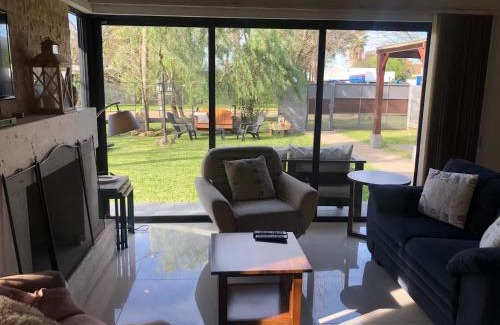 Termas del Dayman House | La Esquina - hermosa casa en Termas del Daymán con Piscina