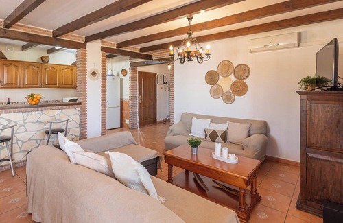 Canillas de Aceituno Villa | La Fajara 2 Canillas de Aceituno by Ruralidays