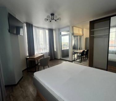 Holosiivskyj Apartment | La familia ЖК республіка 195