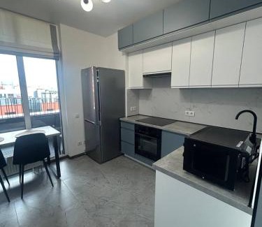 Holosiivskyj Apartment | La familia ЖК республіка 195