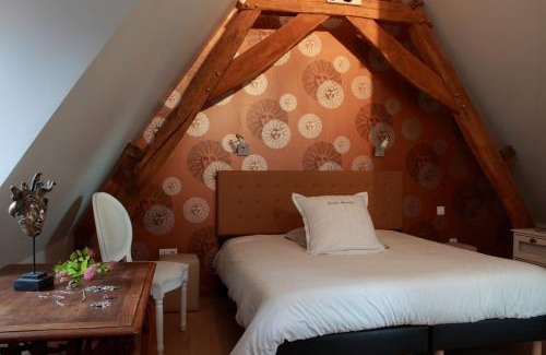 Lompret Hotel | La Ferme Blanche, The Originals Relais