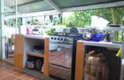 Cali House | La Finca Cuenta Con 4 Habitaciones