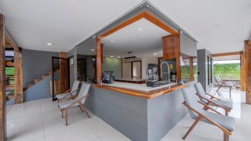 La Fortuna House | La Fortuna Country House By Chachagua Rainforest