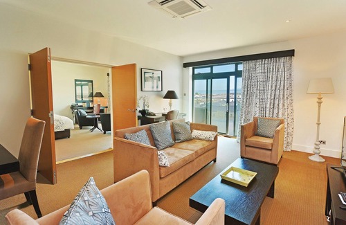 Longstore Hotel | La Fregate Hotel