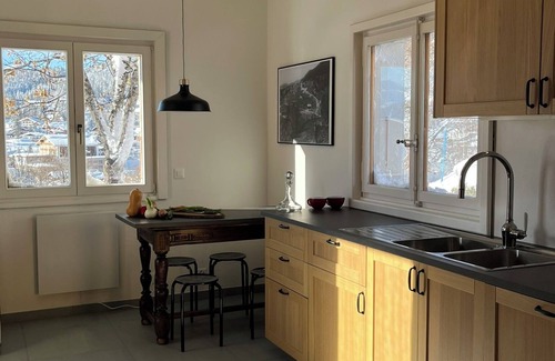 Randogne Ski Chalet | La Grande Baronne: Lux alp. chalet with jacuzzi, sauna and fitness