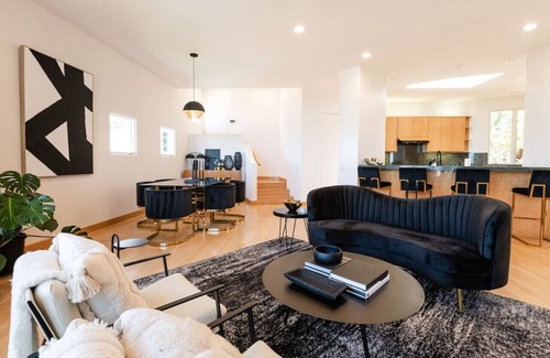 Country Club House | La Jolla Ocean View Mansion 2.0