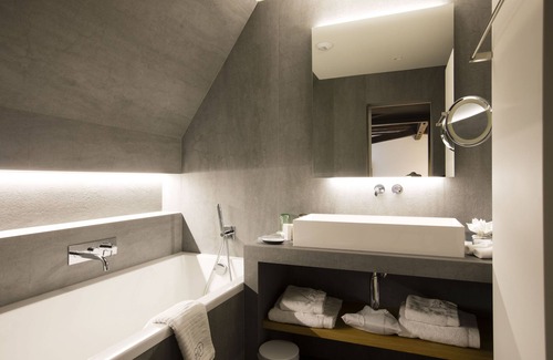 Colmar Centre Ville Hotel | La Maison des Têtes