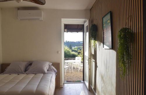 Charnay-les-Macon House | La Maison des Vignes à 5 minutes de l A6 & Macon