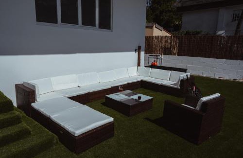 Aguino House | La Marisol Ribeira