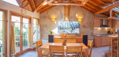 San Martin de los Andes Apartment | La Pérgola SMA Hermosa y gran casa 185m2