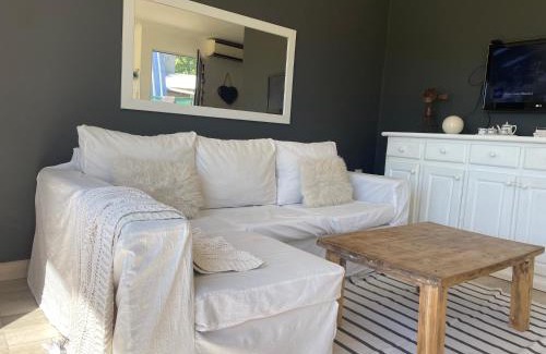 Claromeco House | La Pascuala