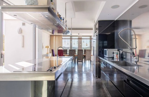 Santa Eulalia del Rio House | La Perla de Ibiza (Luxe Vibes)