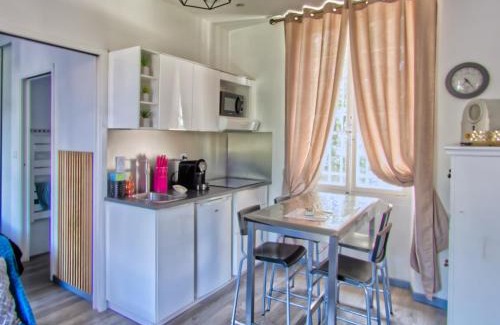 Quartier des Eaux-Claires Apartment | La petite Maison