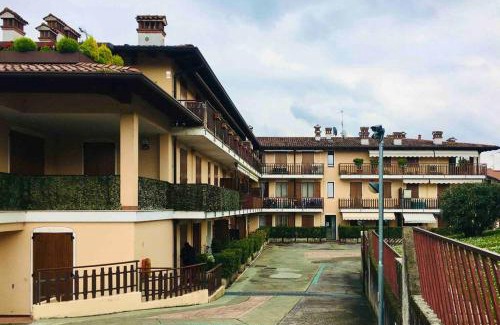 Clusane Apartment | La petite maison de Stephanie