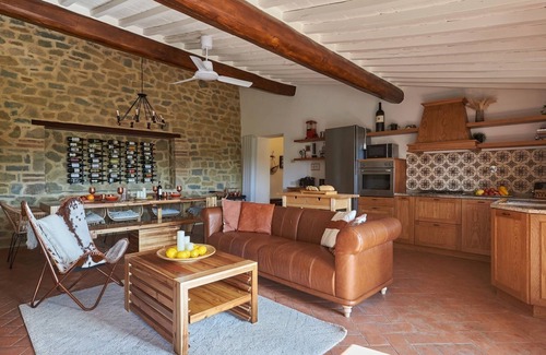 Castelnuovo Berardenga Apartment | La Porcilaia, Pretaccione, Castelnuovo Berardenga, Siena and Chianti