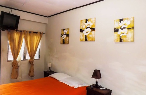 San Pedro Sula House | La Posada B&B