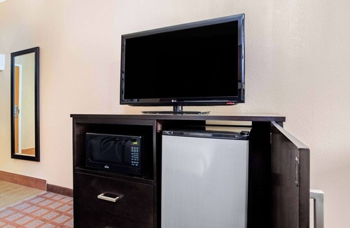 Plainfield Hotel | La Quinta by Wyndham Indianapolis Airport Plainfield