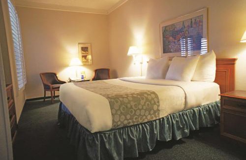 Biggs Field Hotel | La Quinta Inn by Wyndham El Paso Cielo Vista