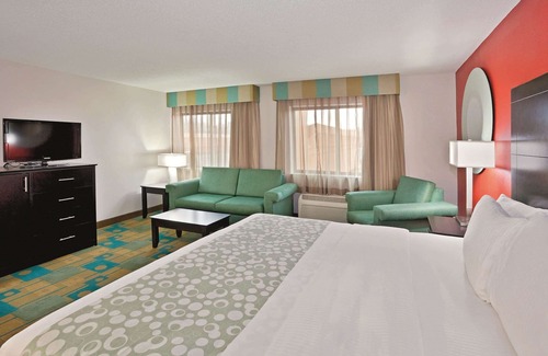 Mansfield Hotel | La Quinta Inn & Suites by Wyndham Mansfield OH