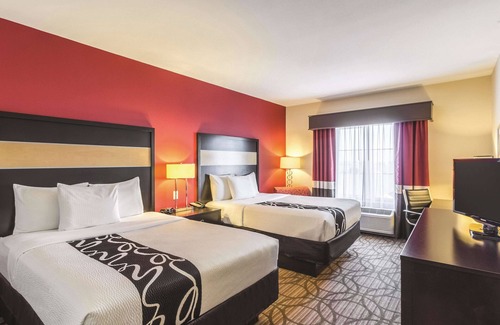 Fargo Hotel | La Quinta Inn & Suites by Wyndham Fargo-Medical Center