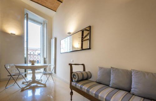 Foligno Apartment | La Residenza in Piazza Grande