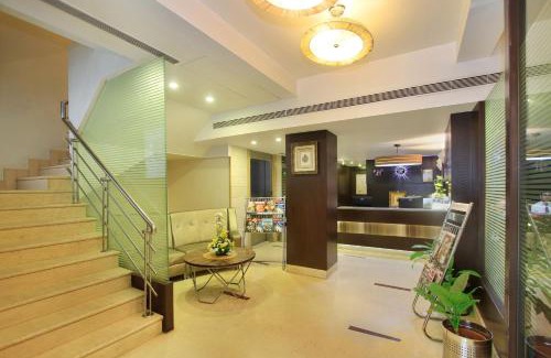 5th Block Hotel | La Sara Grand