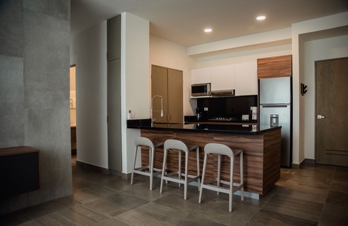 Monterrey Centro Apartment | La Silla Views - With Pool & Gym