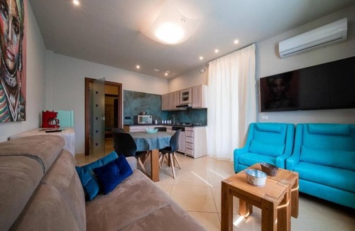Aosta Apartment | La Tour Apartment - Blue Moon