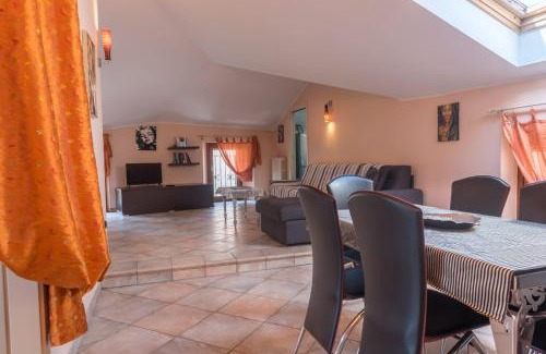 Bosisio Parini Apartment | La Valloggia
