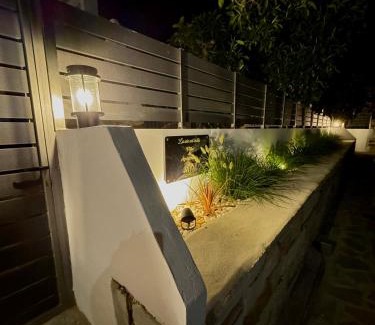 Glisidia House | La vie est belle luxury apartment BBQ jacuzzi&view