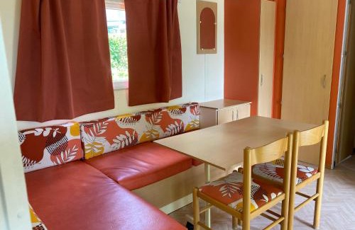 Saint-Geniez-o-Merle Other | LA VIEILLE AUBERGE