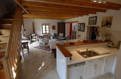 Saint-Jouin-Bruneval Villa | La Villa Flore, Charming thatched cottage 330 m from the sea, 6 km from Étretat!