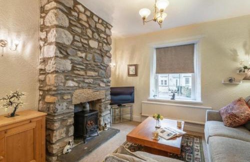 Ingleton House | Labernum Cottage, Ingleton, Yorkshire Dales National Park, Famous Three Peaks, Near The Lake District, Pets Are Welcome