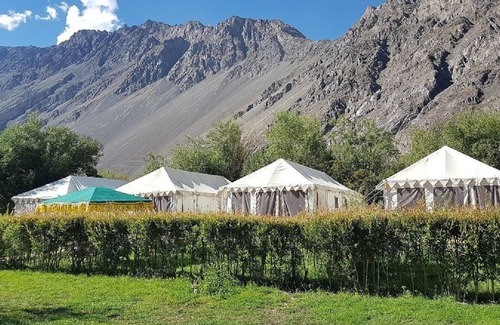 Hunder RV Rental | Ladakh Tarrain Camp