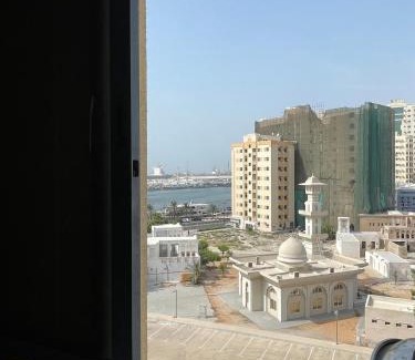 Sharjah Apartment | Ladies sharing Room beside Dubai station