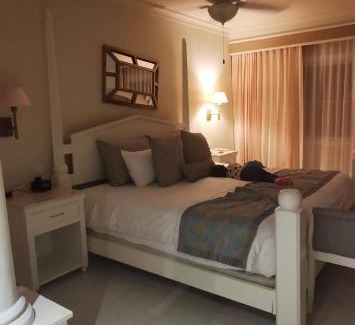 Neiba House | Lago Enriquillo Resort